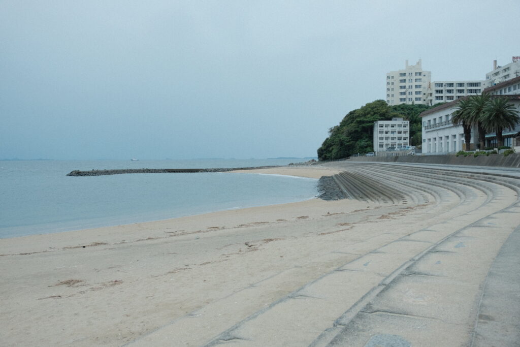 西浦パーム西側ビーチ砂浜